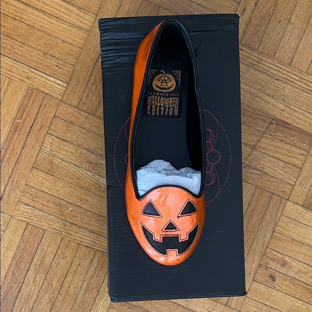Holographic orange pumpkin flats